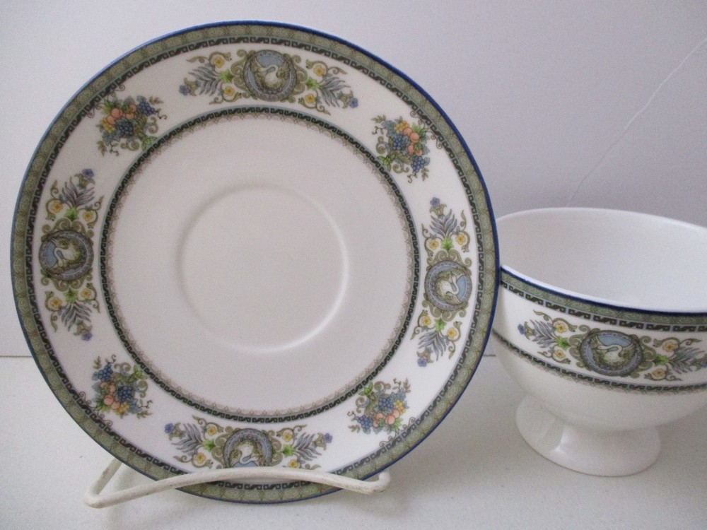 MIKASA VICTORIAN CREST CUP & SAUCER - 3" 0507C