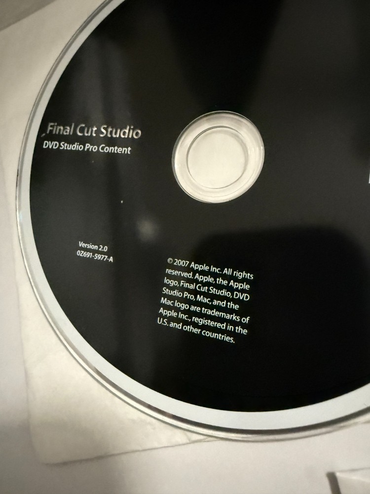 Apple - Final Cut Studio Audio Livetype 2.0 DVD Pro Content Discs Year 2007
