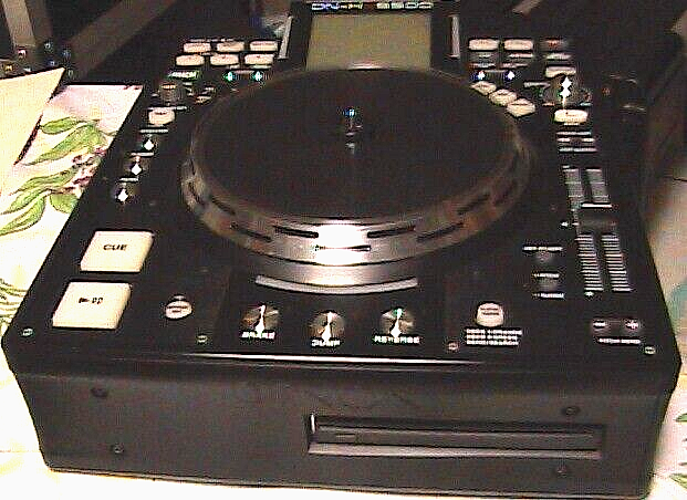 Denon DN-h5500 Professional CD with built-in Hard-drive Player Controller