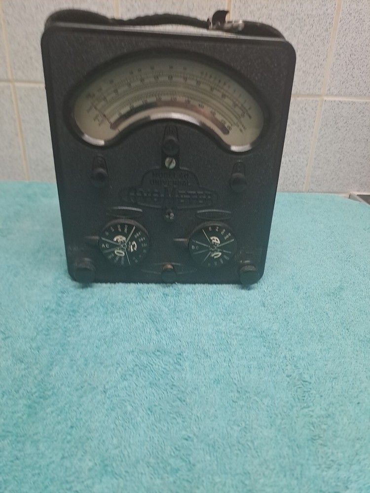 Vintage Model 40 AVO Meter With Original Leather Case.