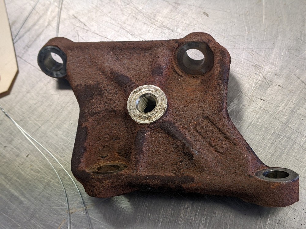 Knock Detonation Sensor Bracket For 06-07 Mitsubishi Eclipse  3.8