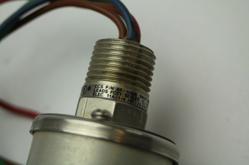 CCS 46-1058 Explosion-proof Pressure Snap Switch Mode 611 Used