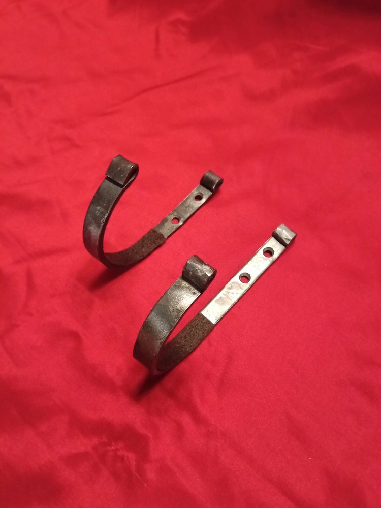 Double Barrel Gun Hooks with Felt Lining (Pair)