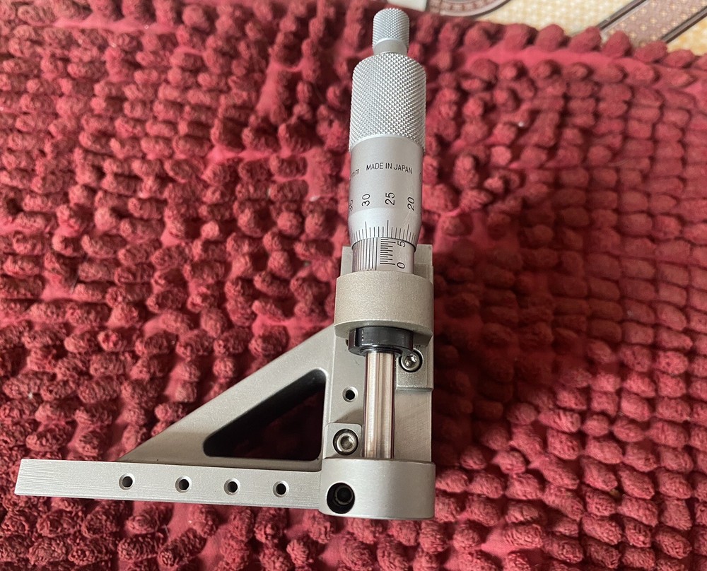 Newport 462 Ultra precision Z Linear Stage