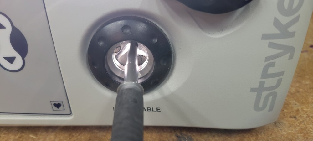 Stryker X-8000 Endoscopic Light Source Pictured Working Power Button Cracked
