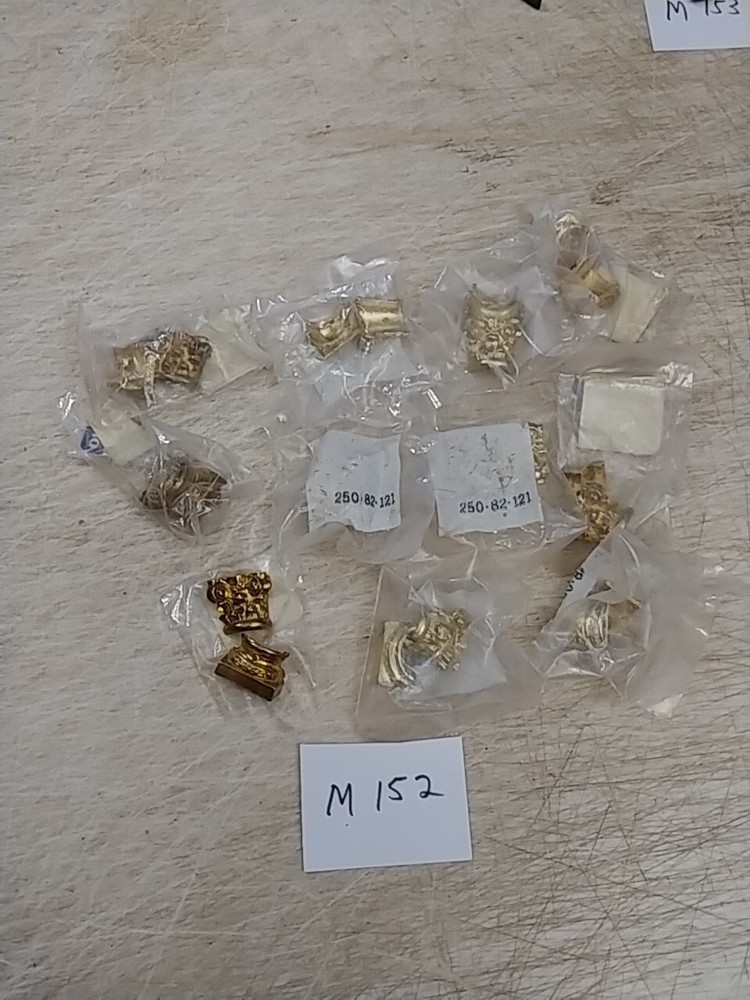 11 SETS COLUMN BASES / HOLDERS