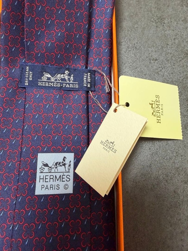 Hermès Navy-Red H Pattern Tie Unused with Box