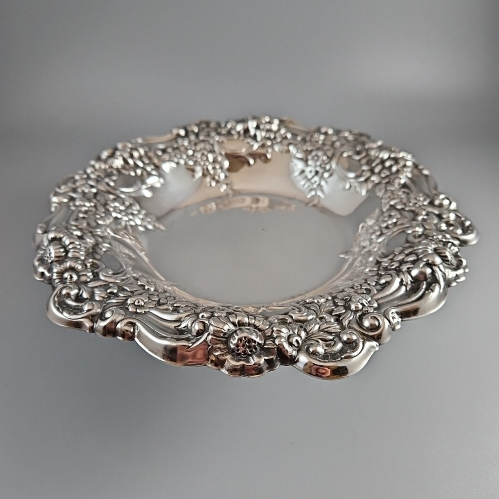 ⭐️Vintage Oneida Silver Plated Serving Dish