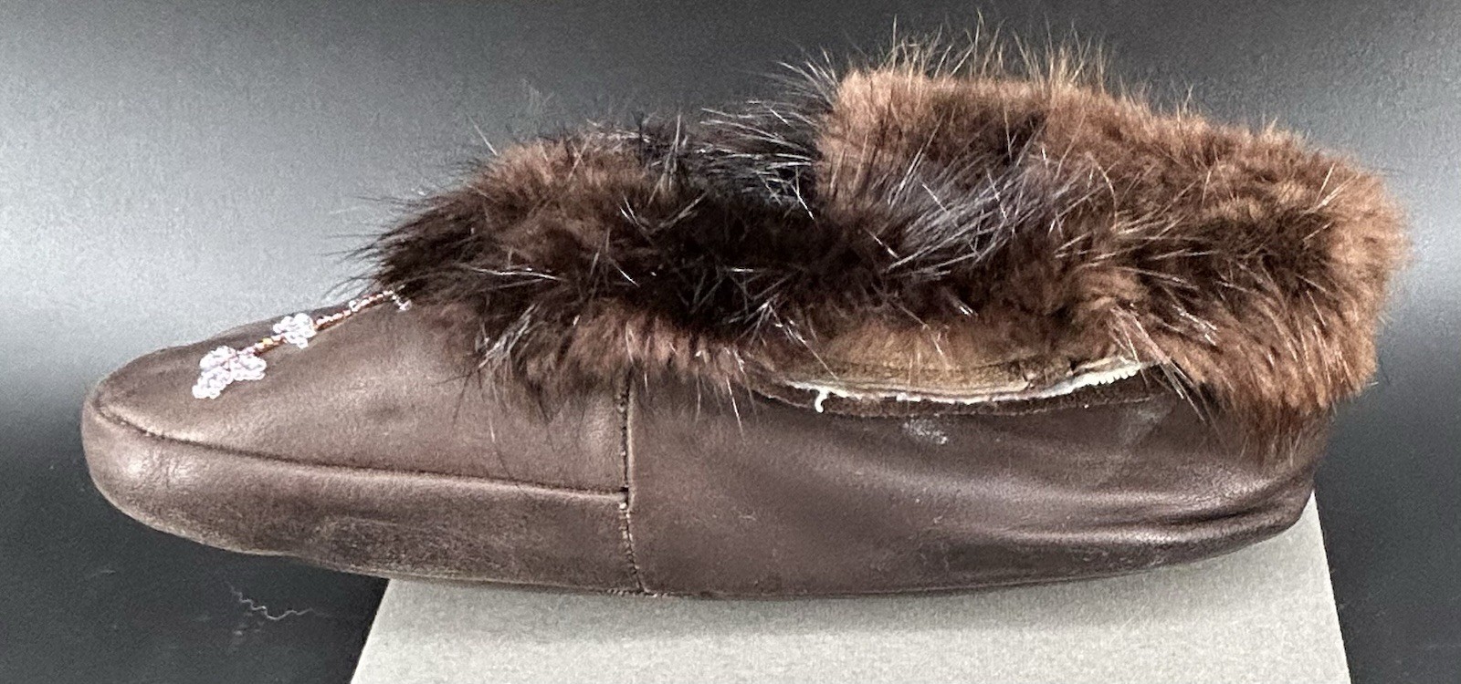 Chinook Leather Beaded Moccasins Vintage Beaded Design with Fur Accents