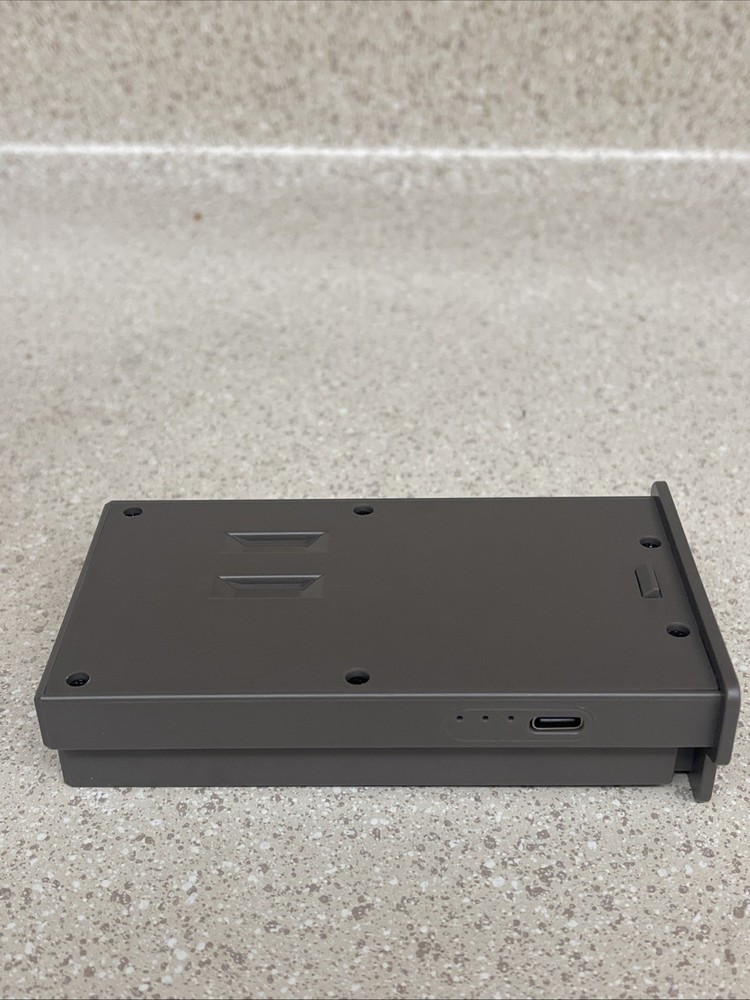 Rechargeable Battery for Cameras Model: EM6