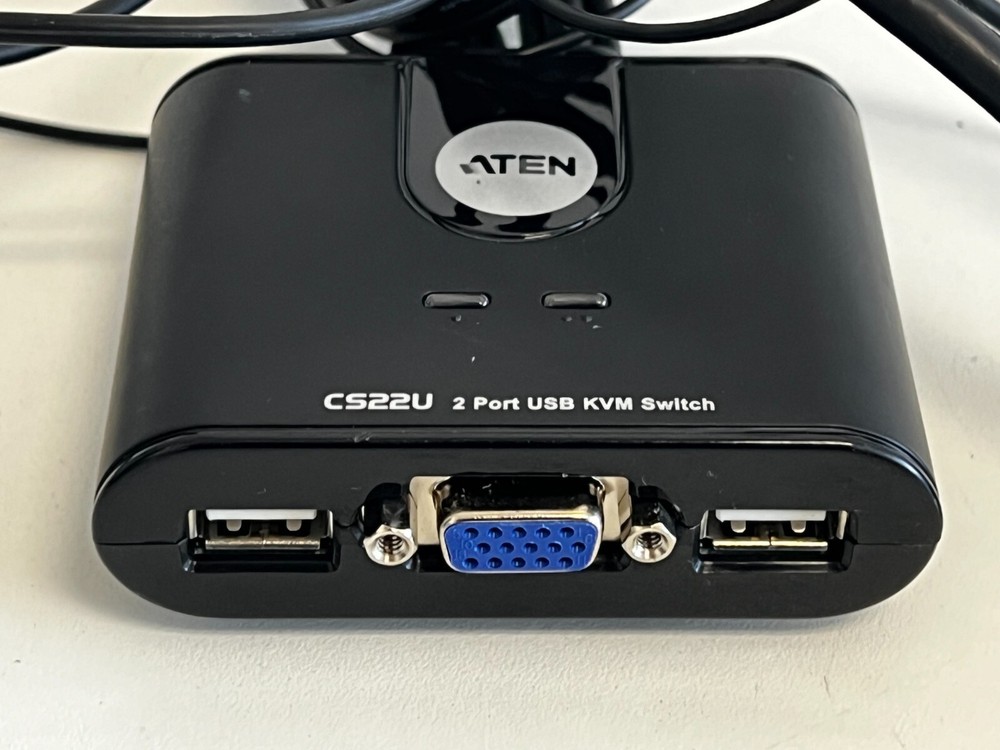 PP8: IOGEAR KVM Switch CS22U