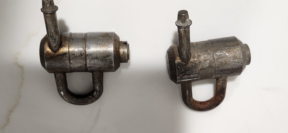 Vintage Inner Tite Corp lock No Keys