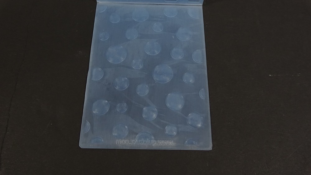 Lifestyle Crafts Quickutz Embossing Folder 2 Sizes Circles