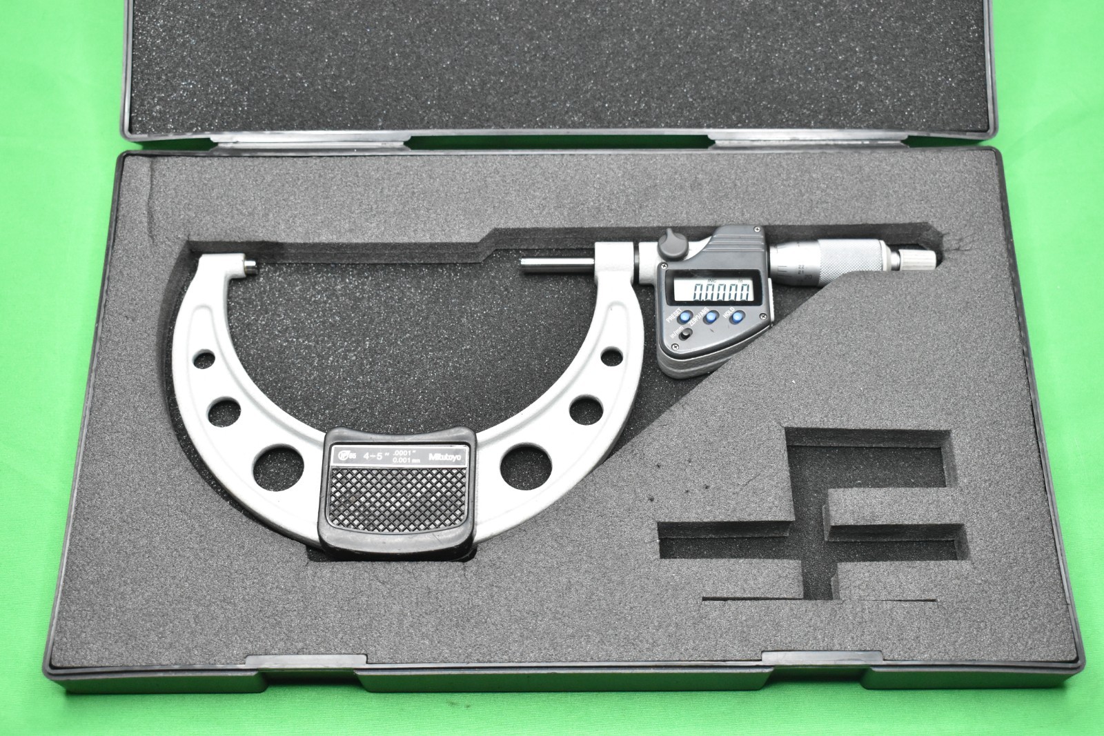 Mitutoyo 293-350-30 Digimatic IP65 4-5" Outside Micrometer w/Case