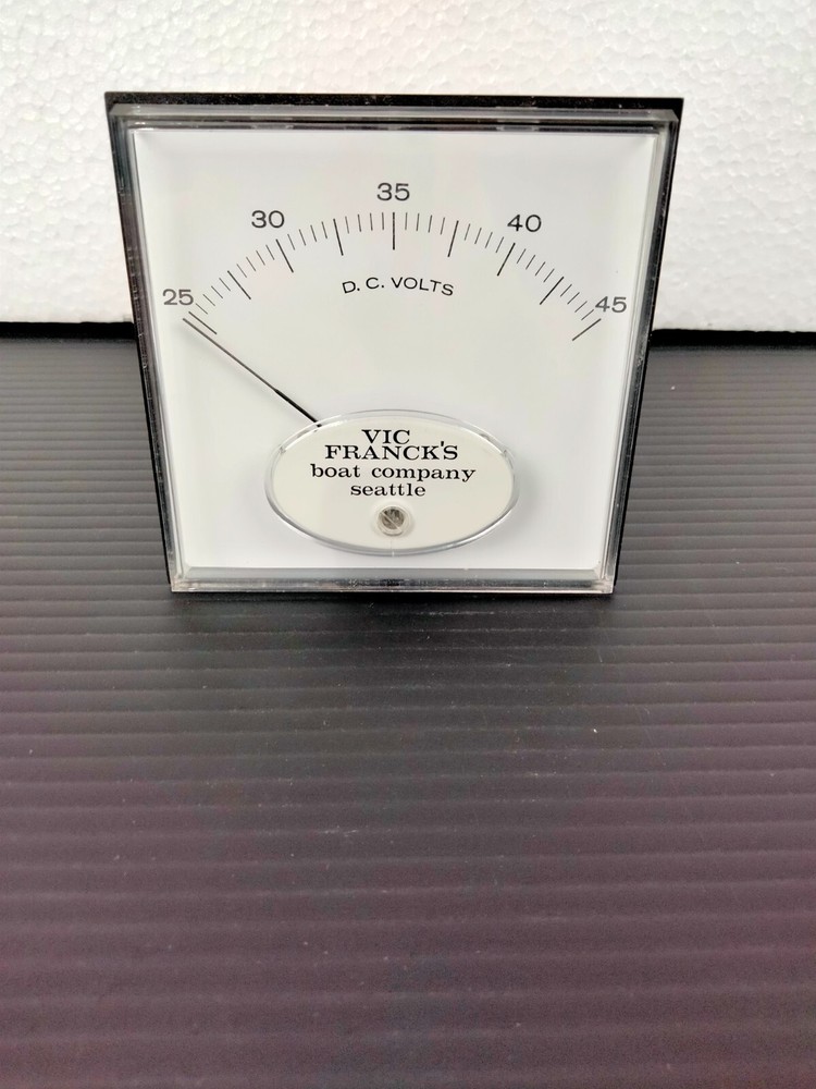 New NOS Beede Panel Voltmeter  25v-45v  3.5" Square  Same Day Shipping
