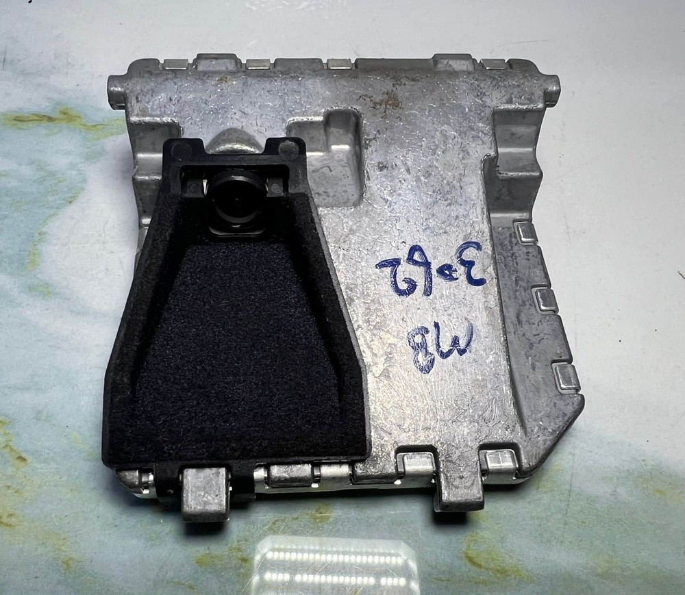 Mercedes Front Camera A0009050338 C-Class W204, W212 E-Class