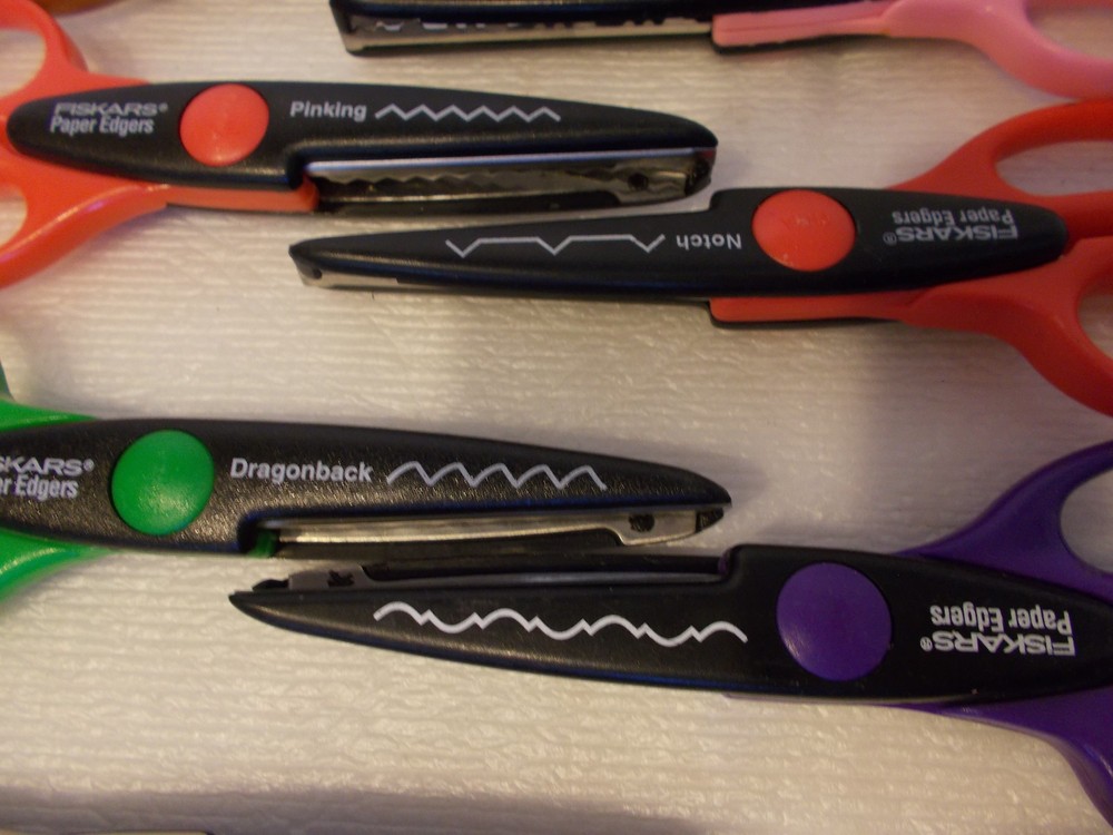 Fiskars Paper Edgers Scissors Various Patterns (see description) Set Of 10 (E-3)