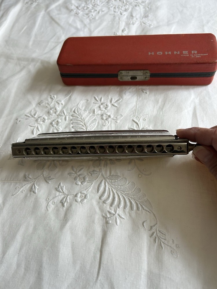 Hohner Chromonica 64 Key Of C