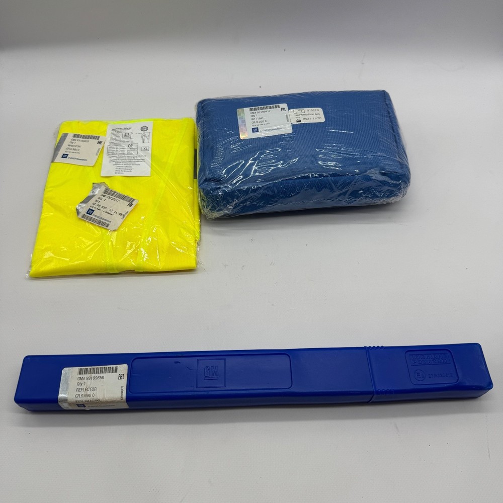Complete Emergency Kit For Car With Jacket Triangle And First Aid Kit