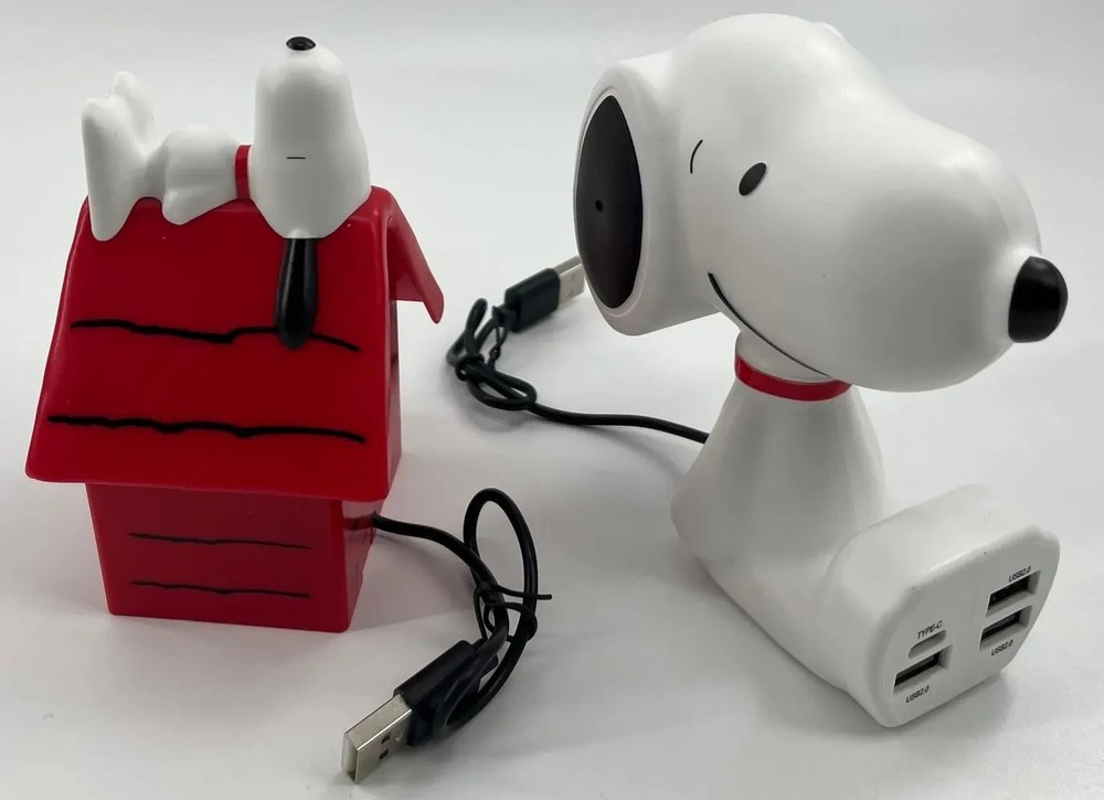 Peanuts - Snoopy 4 Port Charging Hub - 2 Designs