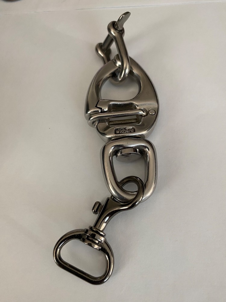 Wichard lock and swivel