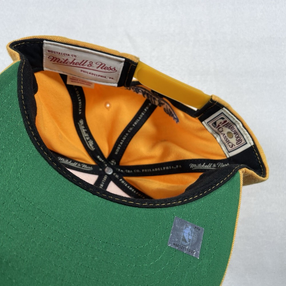 Golden state warriors Mitchell and Ness baseball hat adjustable *NEW*