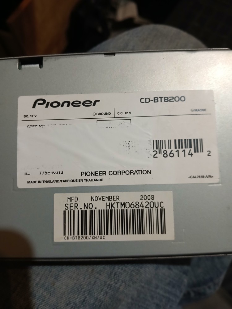 Pioneer CD-BTB200 Bluetooth Adapter With Cable And Microphone Set