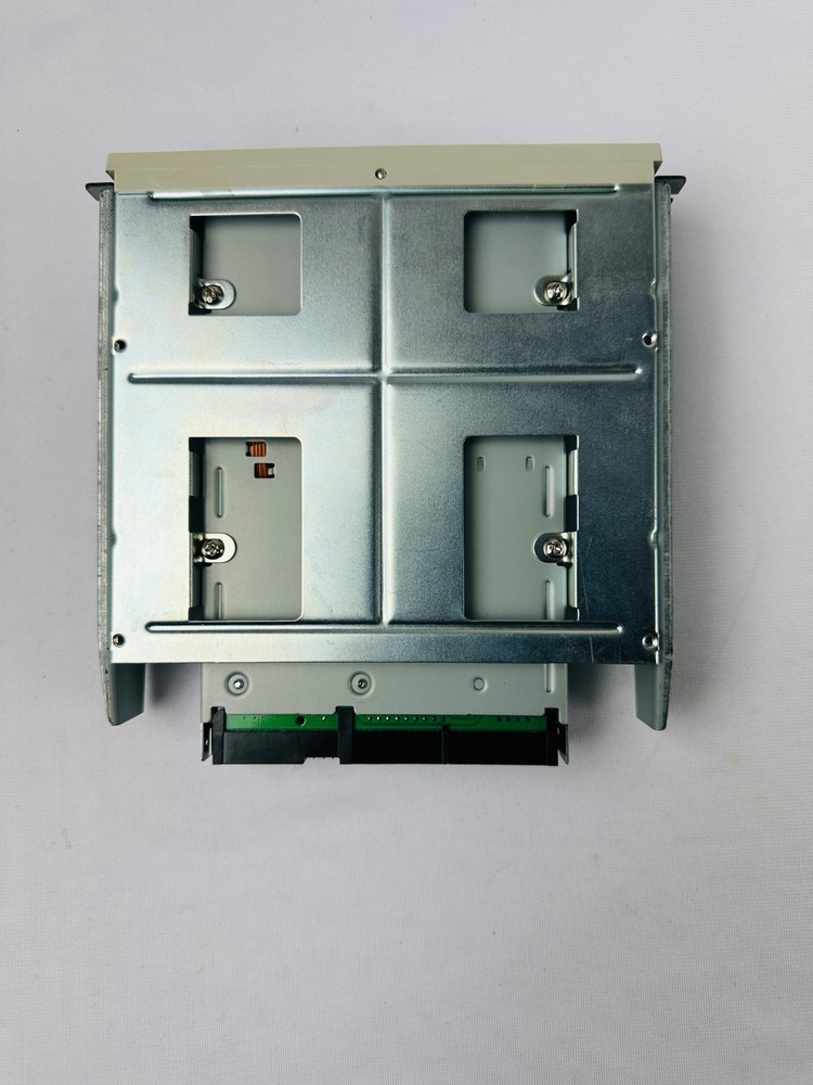 Iomega Z250ATAPI 30250200 ATAPI-250 Zip Drive