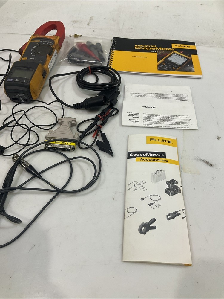 FLUKE 381 REMOTE DISPLAY TERMS CLAMP METER KIT T2M