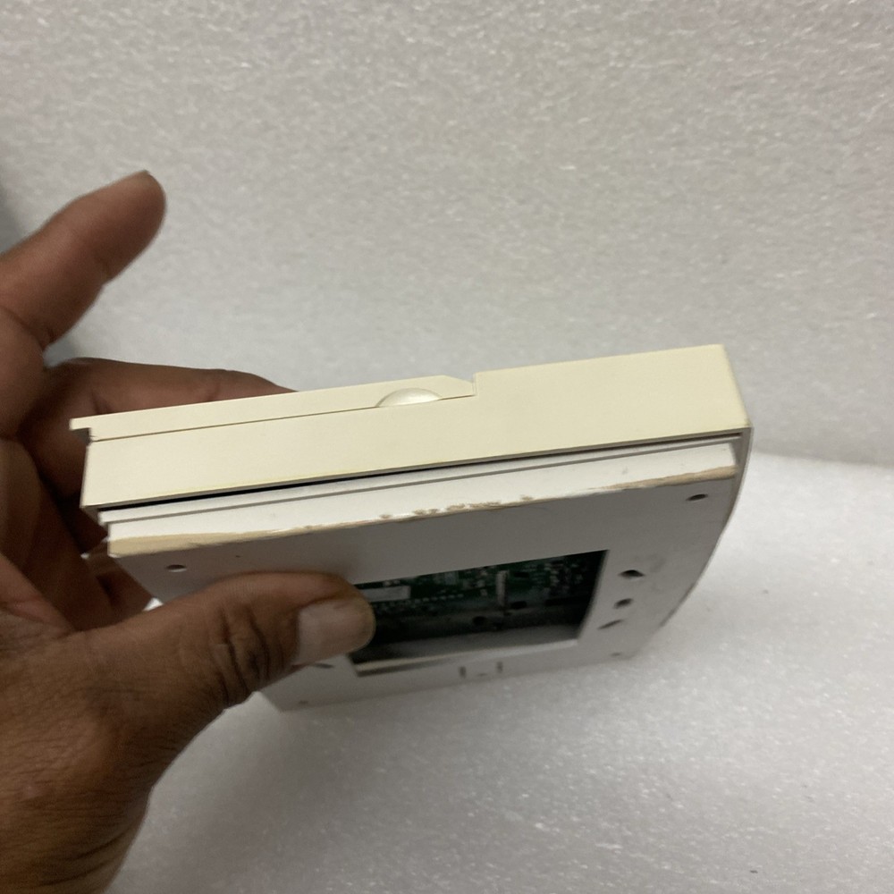 GE Interlogix NX-148E LCD Keyboard ( Missing Screw )