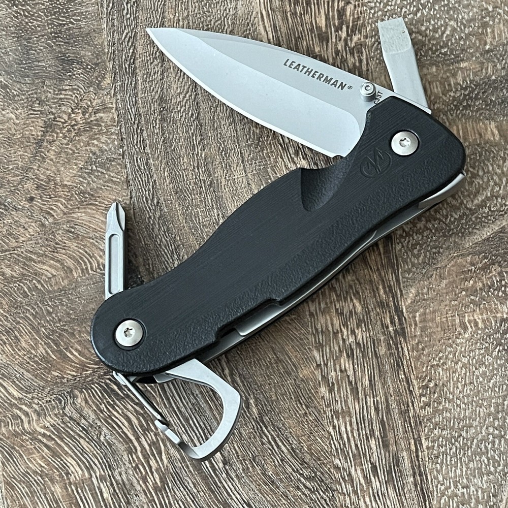 New, Leatherman Crater C33T knife multi tool