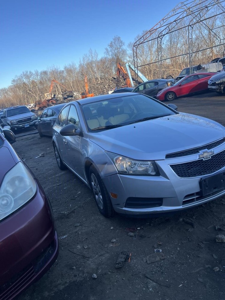 2014 CRUZE Third Brake Light Tested OEM