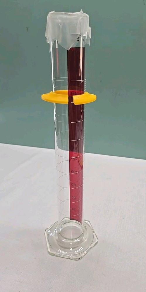 Pyrex 3042-500mL Red-Lined Cylinder Graduated with Spout Hexagonal Base