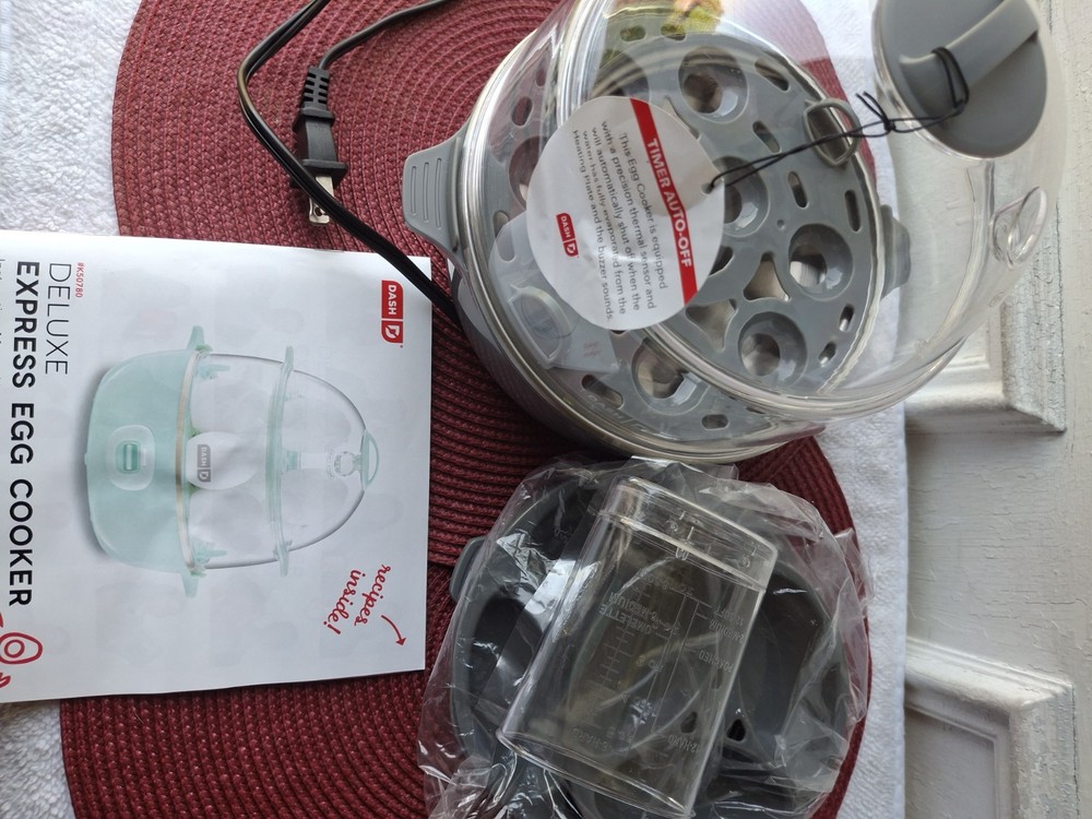 Dash Rapid 12 Capacity Egg Cooker
