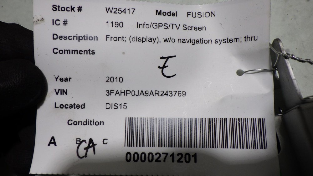 10 FORD FUSION Info Screen