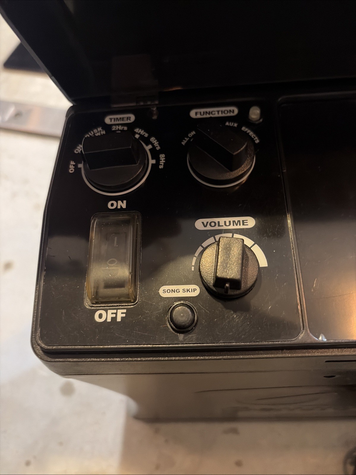 Gemmy Christmas Create Your Own Holiday Lightshow w/ Timer 6 Outlet & Speaker