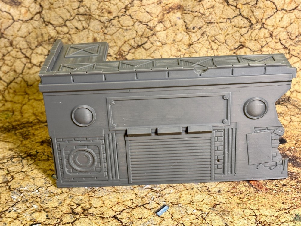 Plastic UKTC 40k Terrain Small L Ruin (1 Piece) - Easy stack system - Right hand