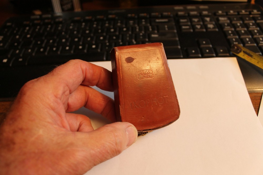 Zeiss Ikon Ikophot light meter in leather Case / working