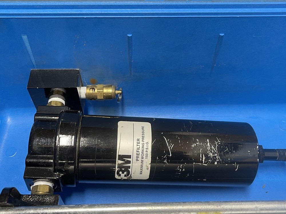3M 256-02-00 Portable Air Panel Compressed Air Filter Regulator