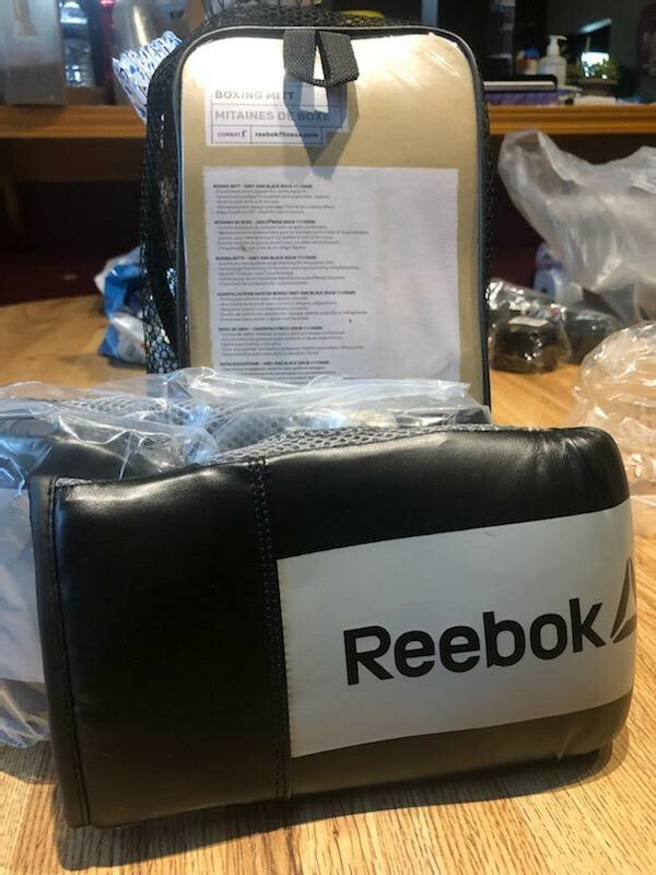 Reebok Boxing Mitt - Grey & Black