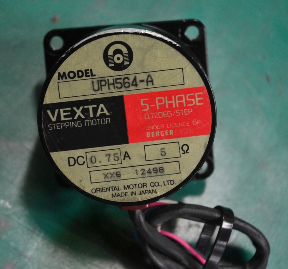 Vexta UPH564-A 5 Phase Stepping Motor