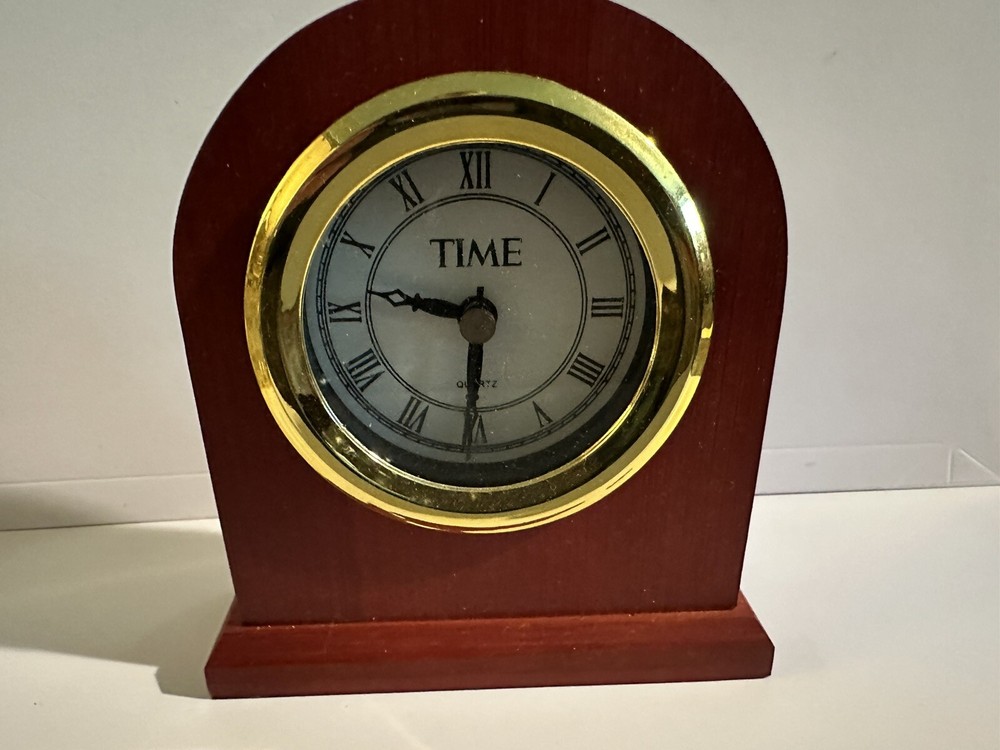 Wood Clock Table Mantel Time Quartz Red
