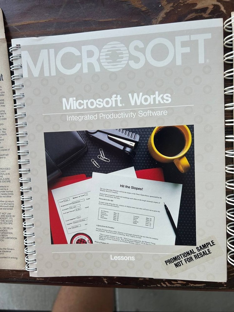 Apple Macintosh Microsoft Works software 1986-87 year. Vintage software