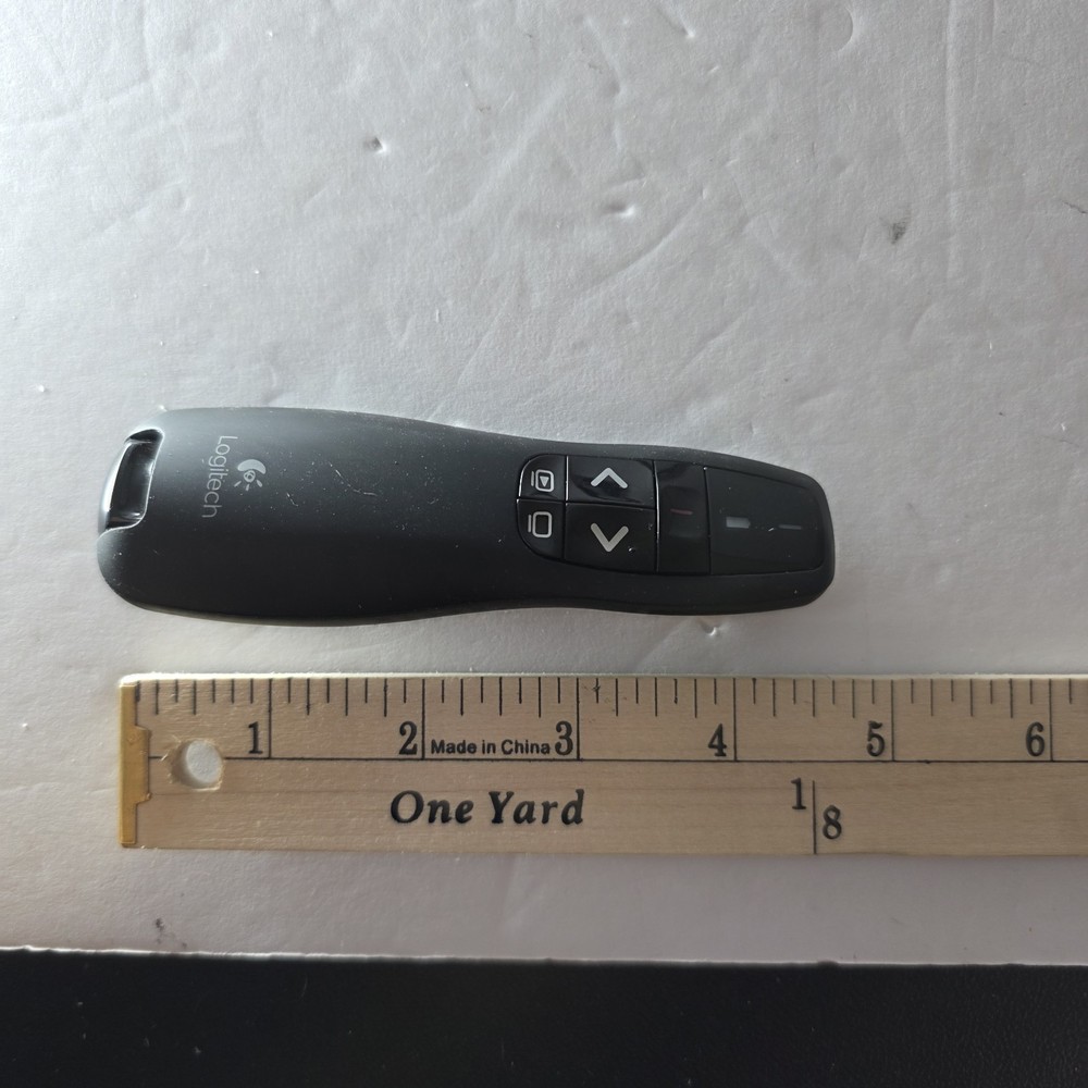 Logitech R-R0008 Wireless R400 Presentation Remote Clicker