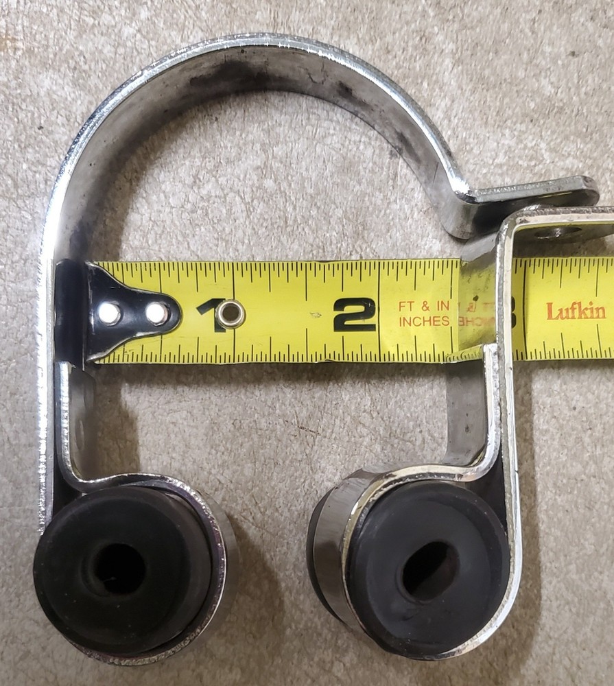 HARLEY DAVIDSON MULTI FIT APPLICATION 2 PC MUFFLER EXHAUST CLAMP HANGER