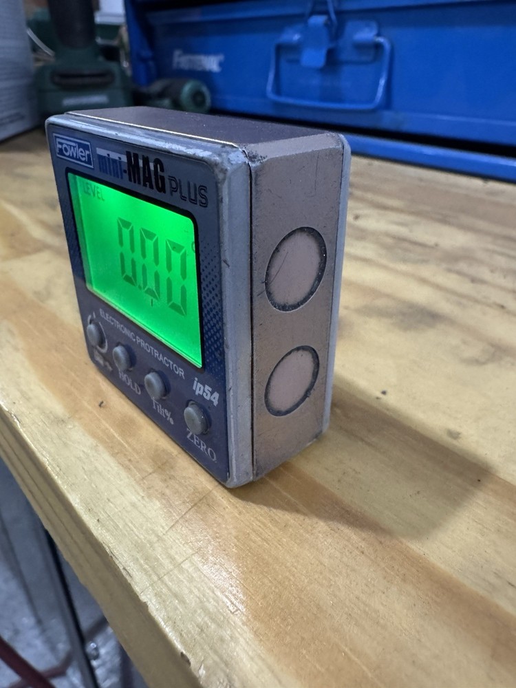 Fowler 54-422-500-0 Mini-Mag PLUS Magnetic Base Digital Protractor