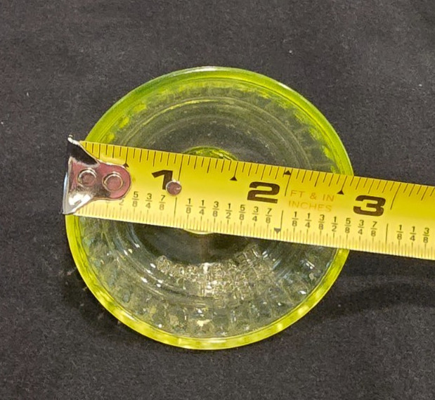 Uranium Measuring cup lid