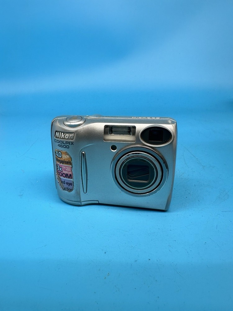 Nikon Digital Camera Coolpix 4600 4.0MP Silver Tested *Read*