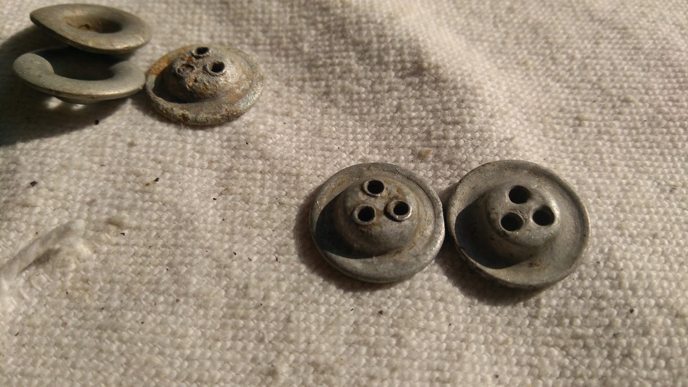 WW2 German buttons from trenches
