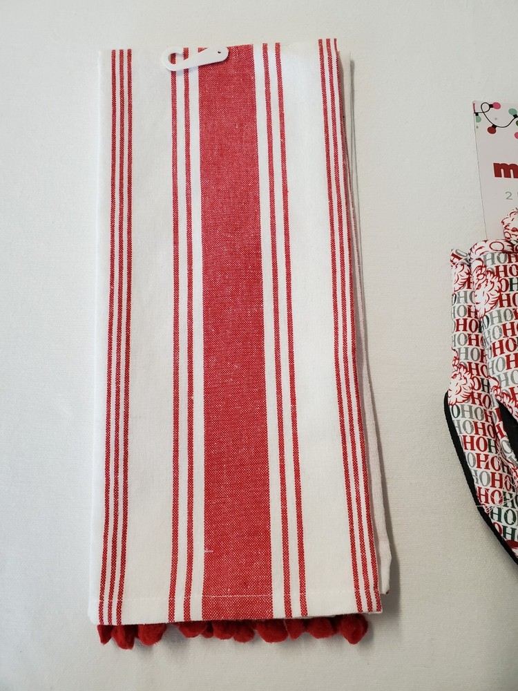 Christmas Mini Oven Mitts & Kitchen Towel Set NWT